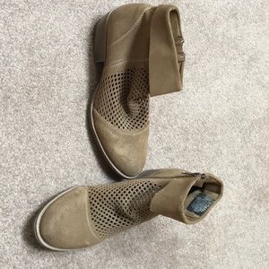 Tan ankle boots